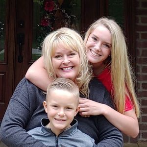 Meet your Posher, Lori